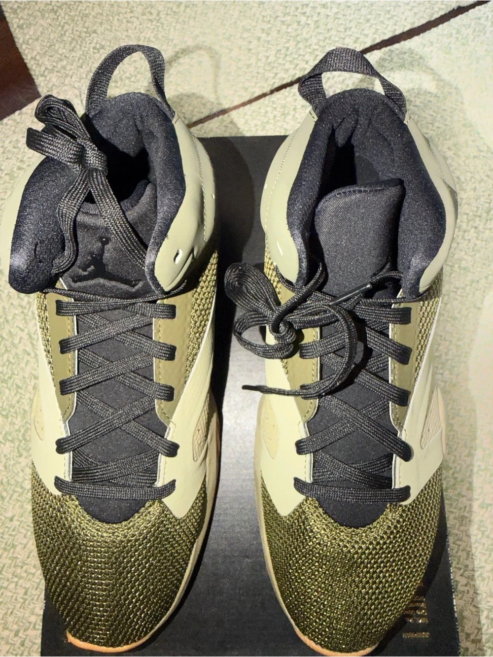 Jordan Men’s Lift Off Sneakers size 10.5 new/box without lid!!